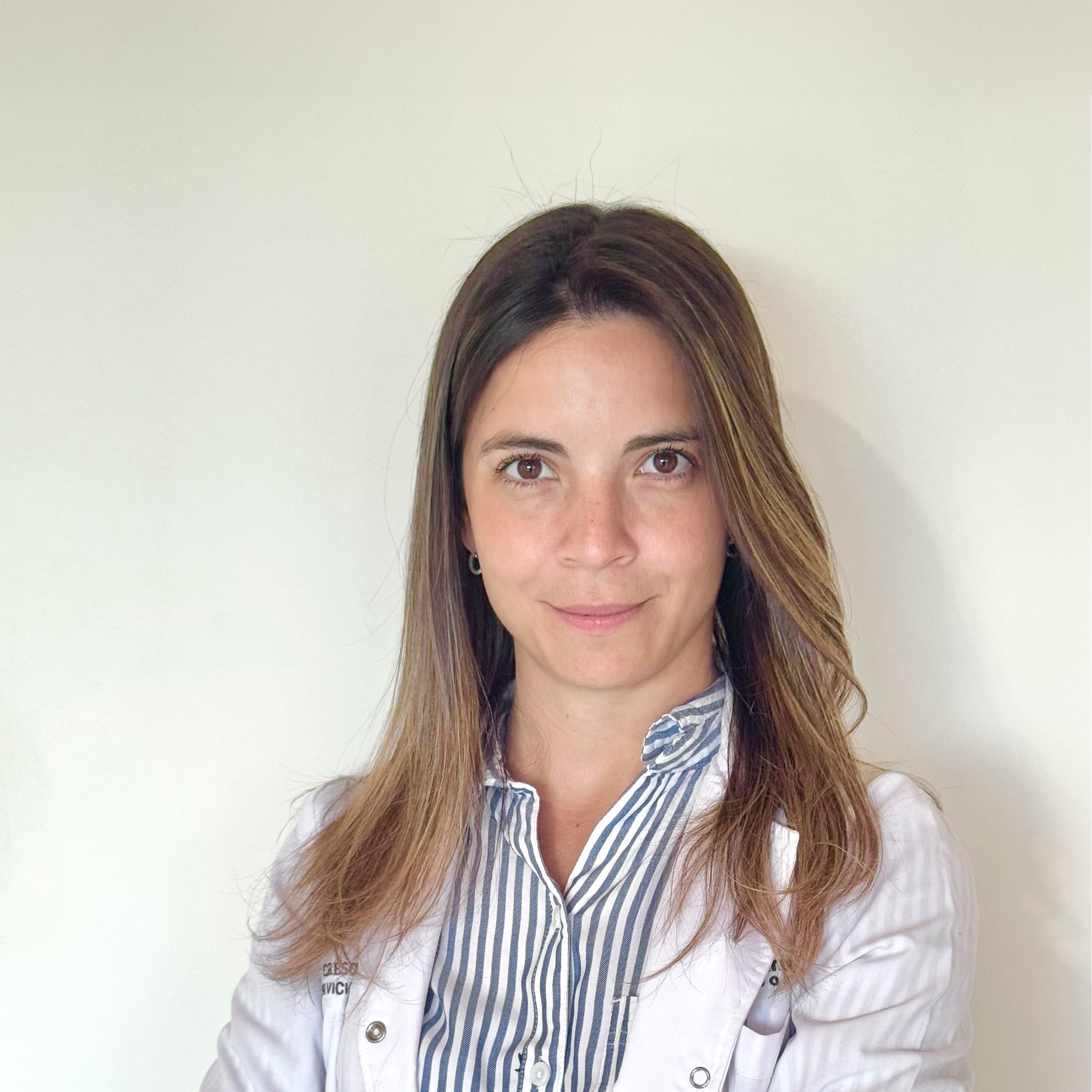 Dra-Julieta-Estefanía-Crescitelli-Neurocirujana